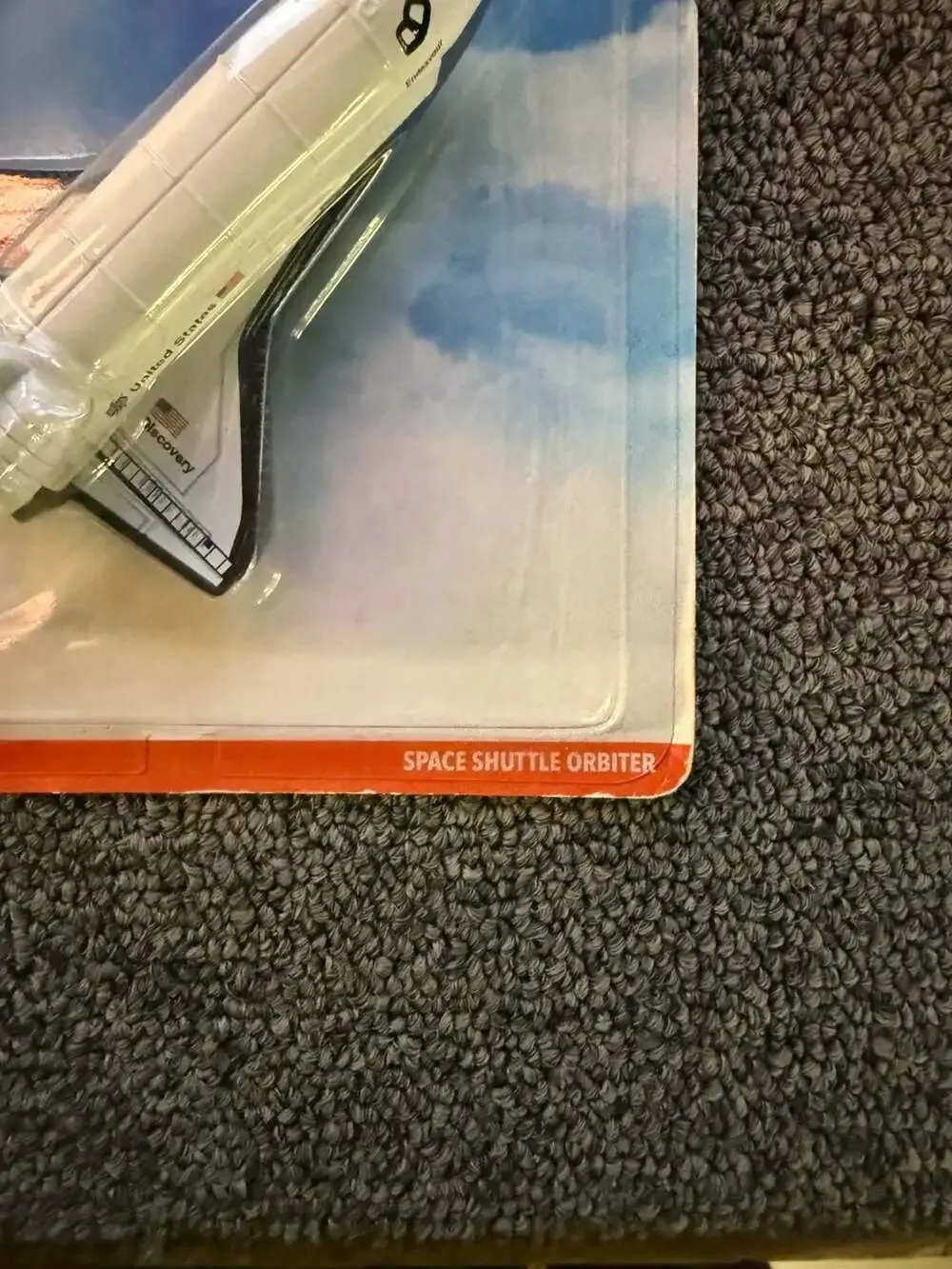 Matchbox Sky Busters NASA Space Shuttle Orbiter Endeavour Diecast Toy